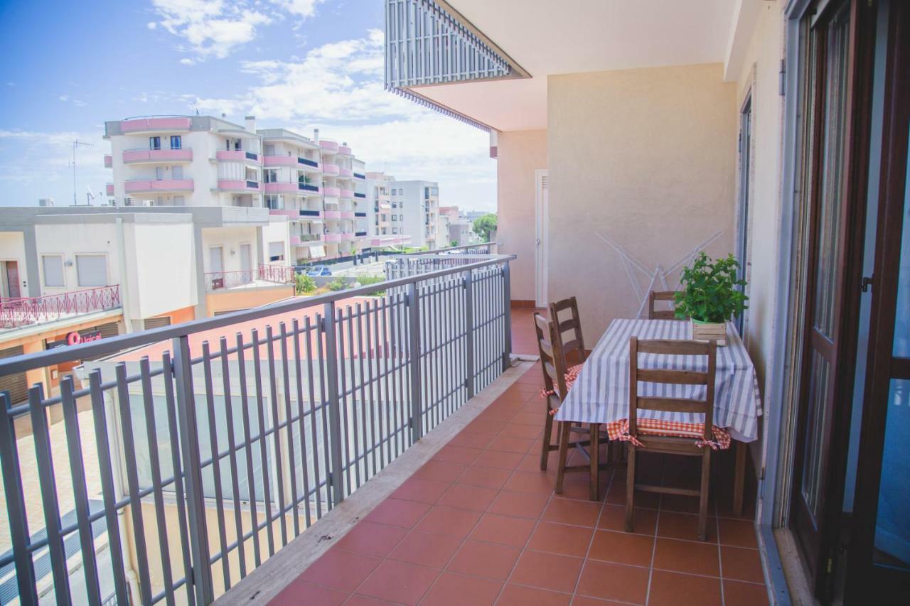Evenal Apartment Monopoli Luaran gambar